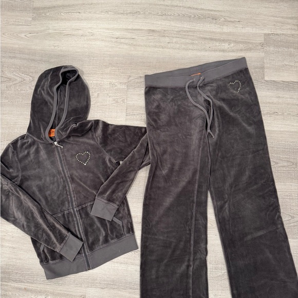 Juicy Couture Gray Velour Tracksuit - Picture 1 of 3